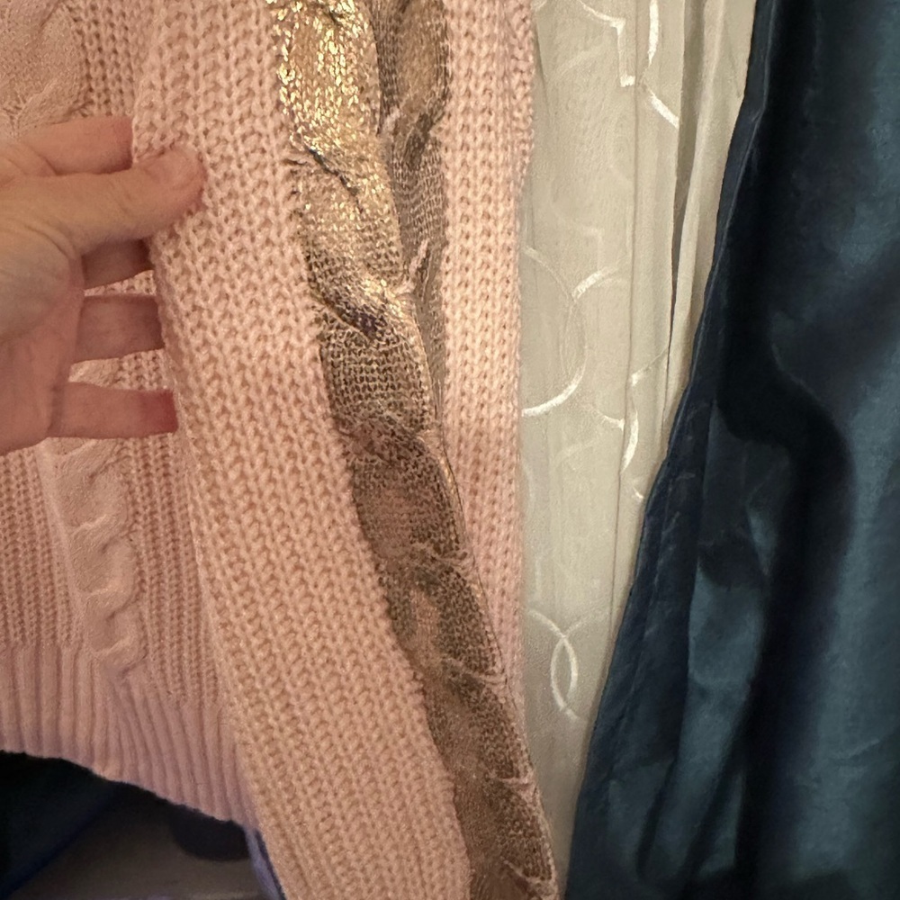 Cupio Pink Sweater with Gold Accent - Picture 4 of 7